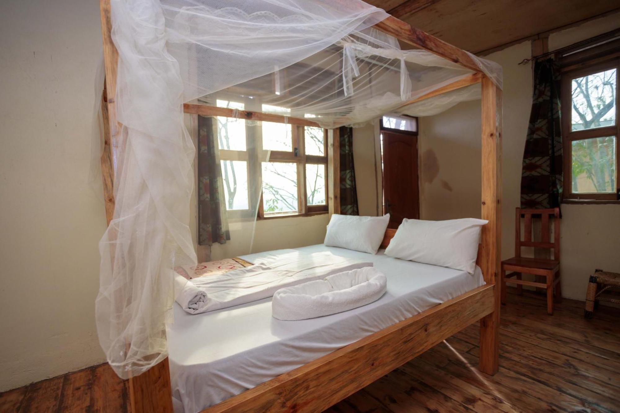 Lake Mwamba Lodge Kasenda Bagian luar foto
