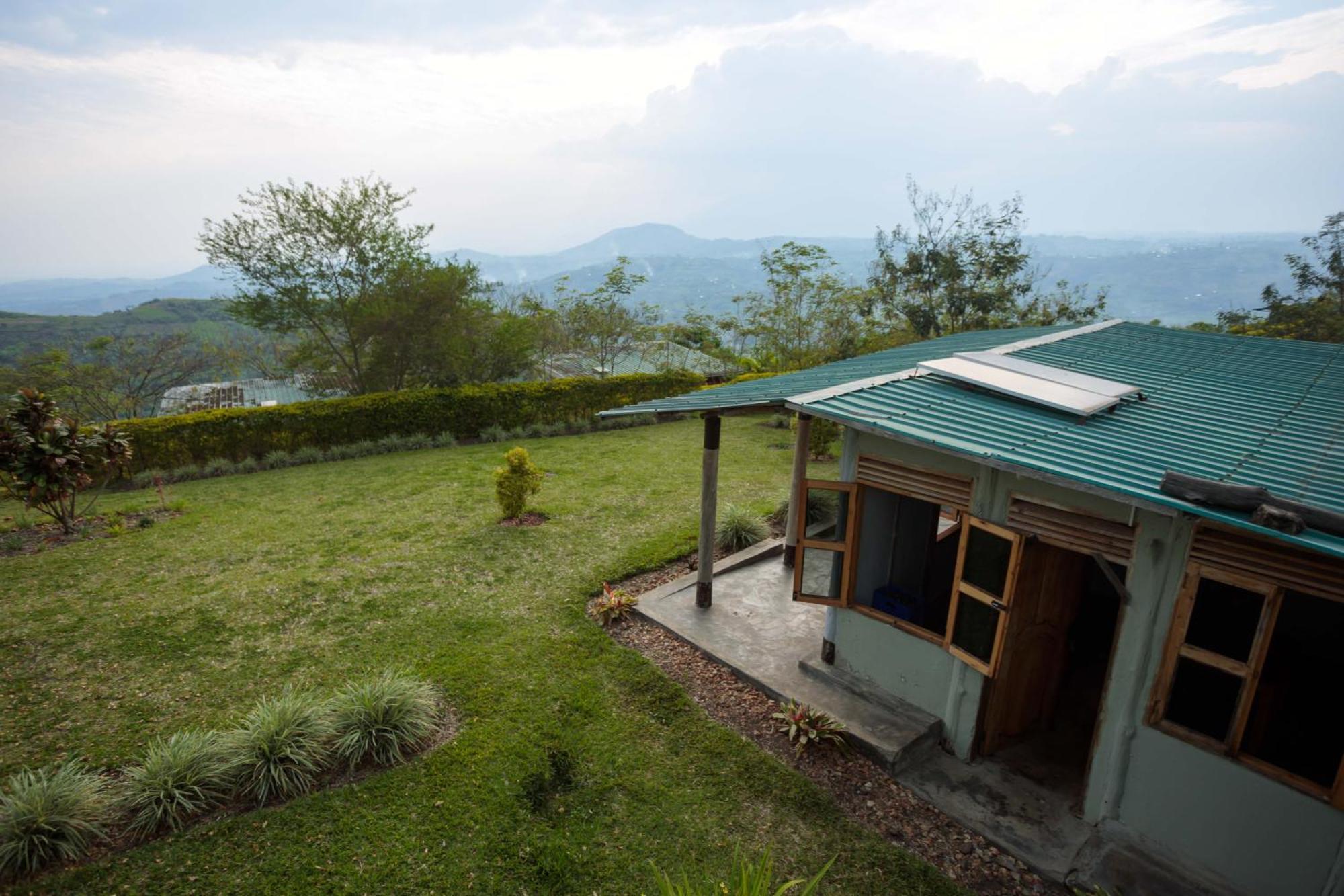 Lake Mwamba Lodge Kasenda Bagian luar foto